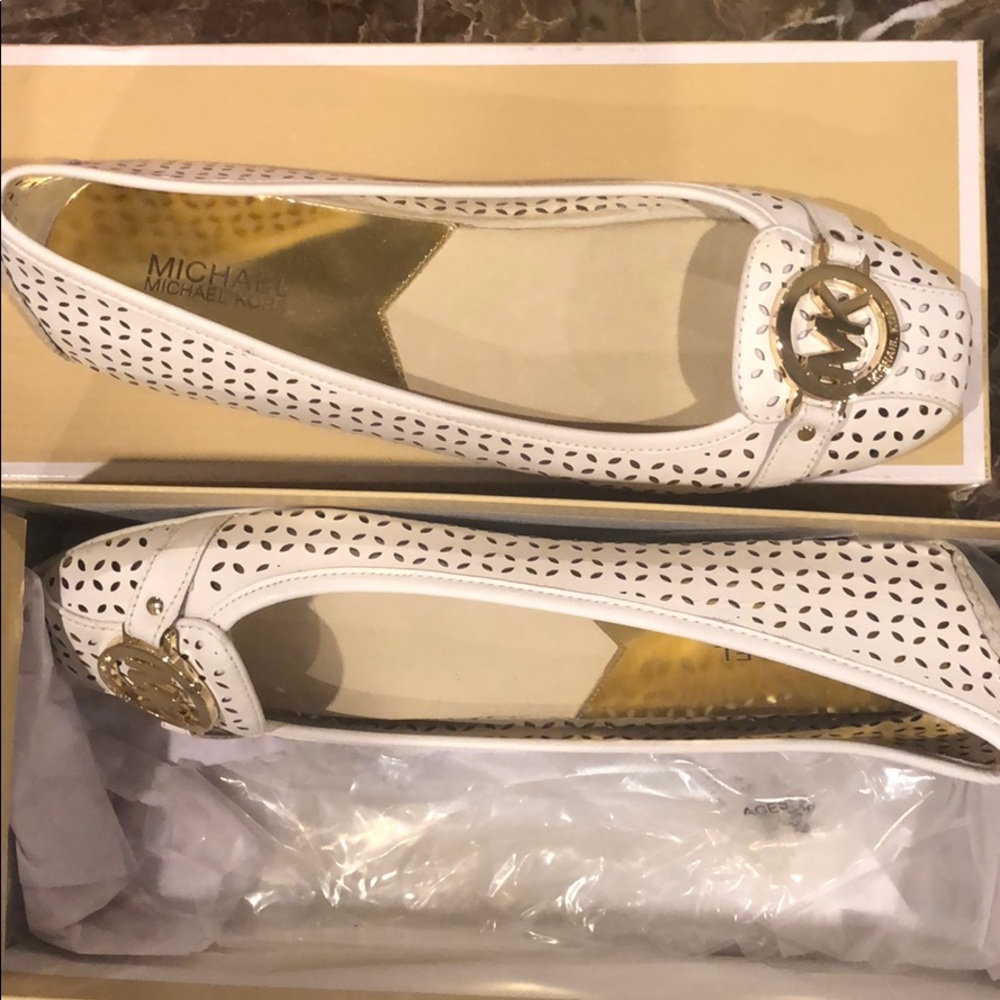 Michael Kors flats - Picture 2 of 3
